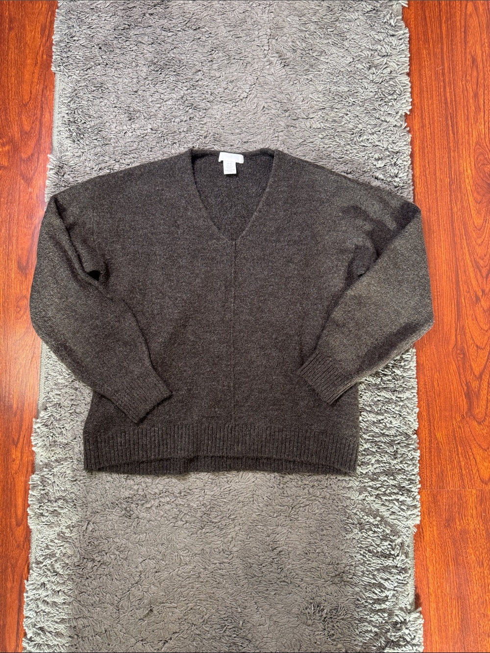 H&M Chocolate Brown V-Neck Relaxed Fine Knit Sweater - Size XS